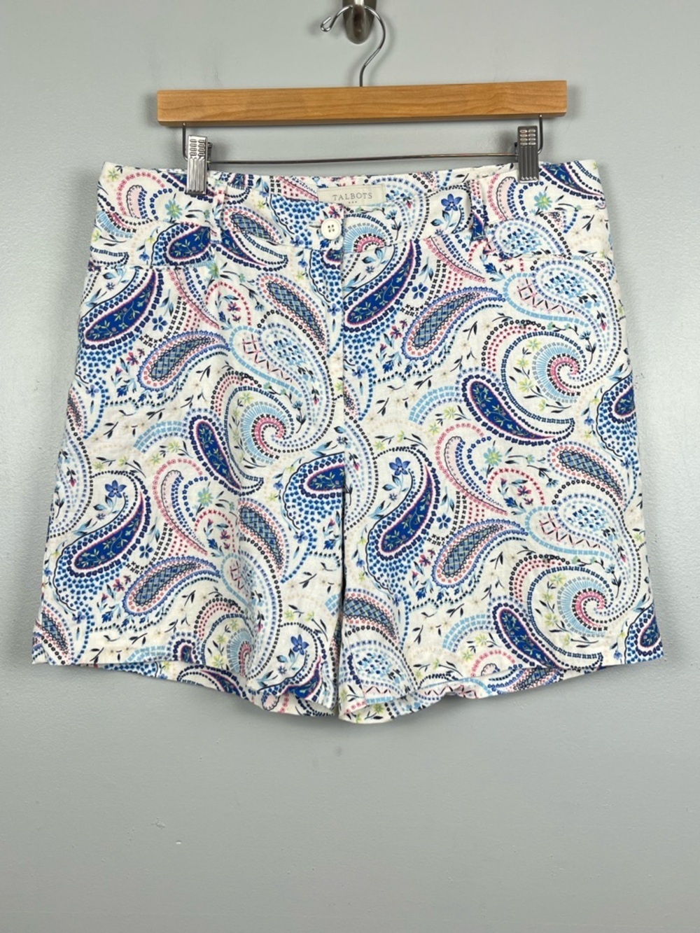 Talbots linen cotton blend paisley print flat front shorts, 12.